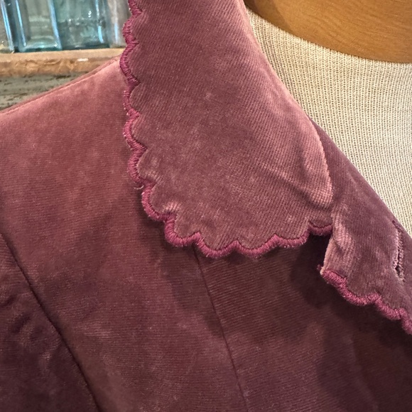 VINTAGE HARRODS BLAZER | TAILORED | VELVET | SCALLOP DETAIL | PETER PAN COLLAR - Picture 2 of 11